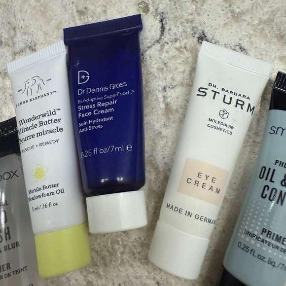 Bundle of sample  size beauty items - Picture 3 of 6